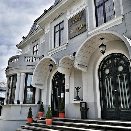 Hotel Angelo D'Oro プロイェシュティ エクステリア 写真