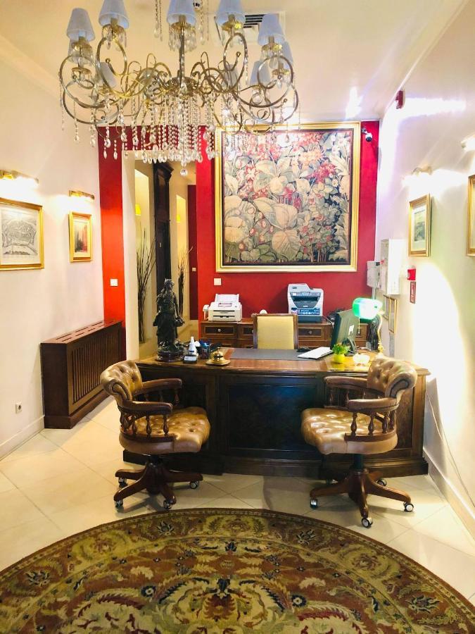 Hotel Angelo D'Oro プロイェシュティ エクステリア 写真